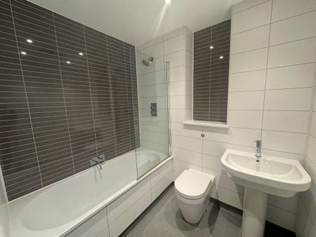 2 bedroom apartment to rent - Photo 4