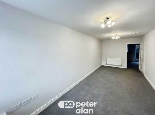 Industrial Terrace, Troedyrhiw, MERTHYR TYDFIL - Photo 1