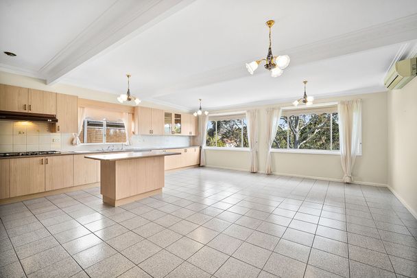Spacious 2-Bedroom Home with Multiple Living Areas & Entertainer's Delight&excl; - Photo 1