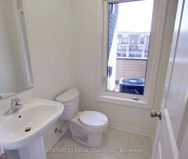 Condo Townhouse For Lease | N9195068 - Photo 4