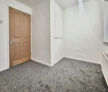3 bedroom House To Let - Photo 5