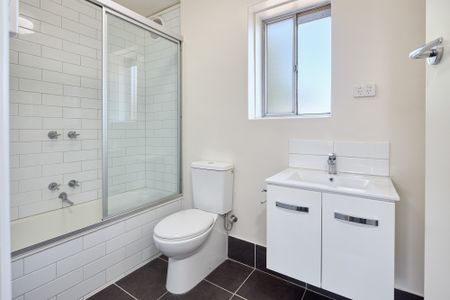 18/164 Wattletree Road, Malvern VIC 3144 - Apartment For Rent | Domain - Photo 5