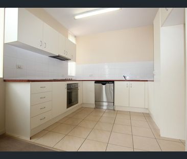 5/3 Court Street, Ipswich, Qld 4305 - Photo 4