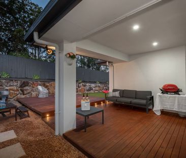 Spacious & Stylish Modern Four Bedroom Family Home - Photo 4