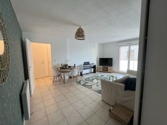 LUMINEUX T2 EN RESIDENCE SECURISEE AVEC BALCON ET PARKING - Photo 1