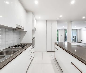 Modern living close to Metro Line and Shopping Centres - Photo 5