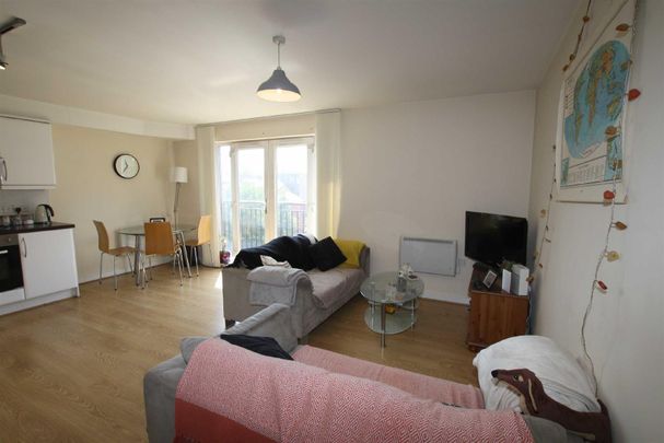 Central Court, Melville St. M3 - Photo 1