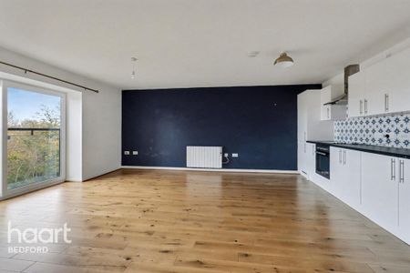 2 bedroom flat to rent - Photo 3