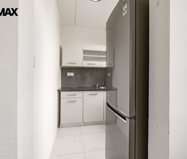 Pronájem bytu 1+kk v osobním vlastnictví 29 m², Praha 4 - Háje - Photo 1