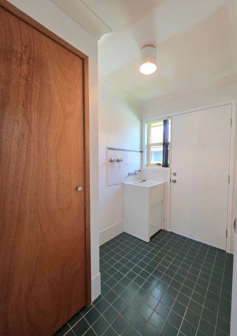 3 Bedroom Home - Photo 4