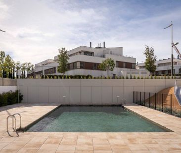 3 room luxury Apartment for rent in Sabadell, Catalonia - Photo 1