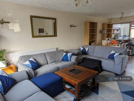 3 bedroom terraced house to rent - Photo 2