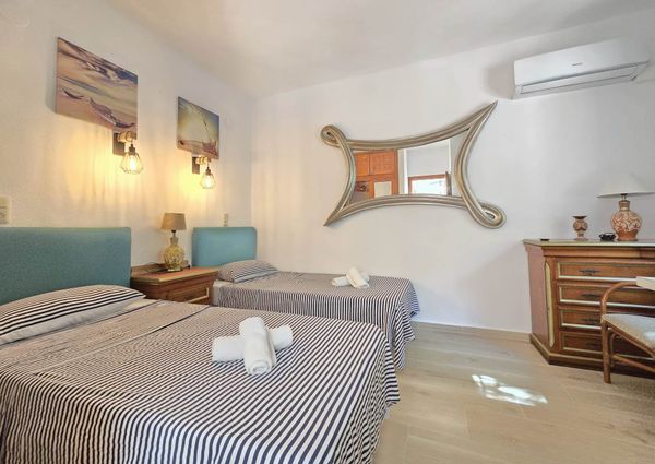 For rent villa with private pool near the beach in Cumbre del Sol, Benitachell