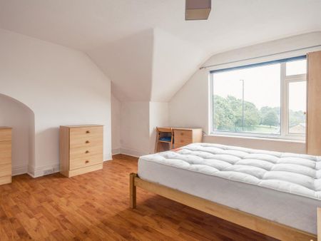 3 bedroom apartment to rent - Photo 4