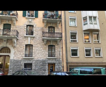 Appartement 4 pièces aux Eaux-Vives. - Photo 3