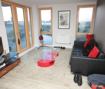 3 Bed Flat, Salcombe Court, E14 - Photo 1