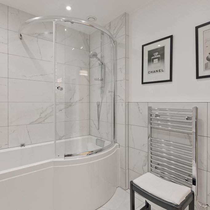 2 bedroom flat to rent - Photo 1