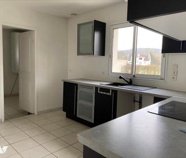 COLLEVILLE Maison de Type 4 - Photo 5