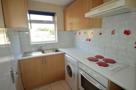 2 bedroom flat to rent - Photo 5