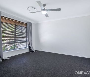 Large Family Home in Prime Petrie Location - Photo 4