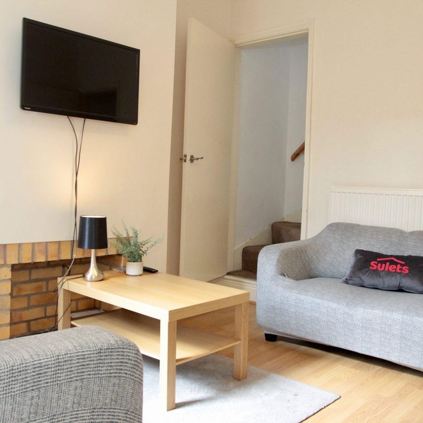 Edward Road (3 bed) - Photo 1