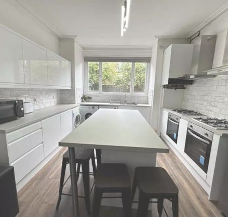 6 Bed Terraced House, Margery Park Road, E7 - Photo 5