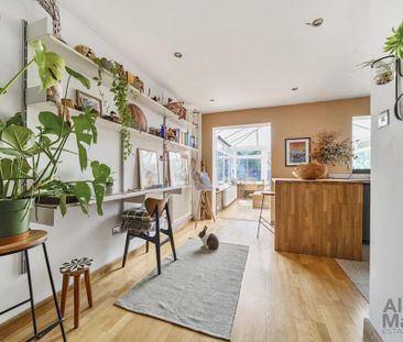 2 bedroom end of terrace house to rent - Photo 1