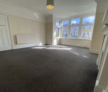4 Bed Semi-Detached House, Fishponds Road, BS5 - Photo 2