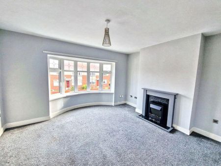 2 bed upper flat to rent in NE3 - Photo 3