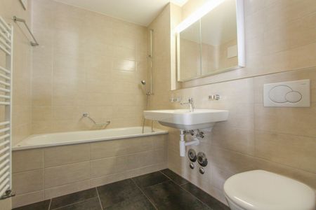 Perfekte Anbindung - Moderne Wohnung direkt beim Bahnhof Schwerzenbach - Foto 2