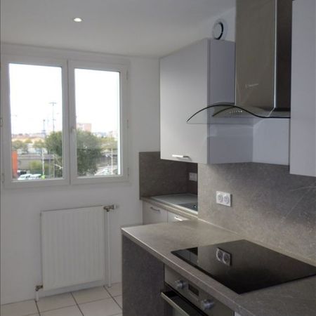 APPARTEMENT VILLEURBANNE - 3 pièce(s) - 63 m2 Villeurbanne (69100) Le bien en vidéo - Photo 3