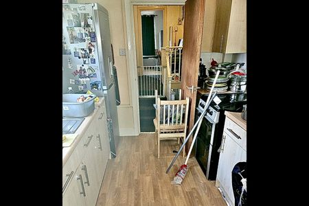 Room in a Shared Flat, Astbury Road, SE15 - Photo 4