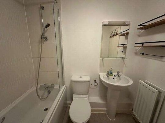 The Rookery, Chilton, OX11 - Photo 1