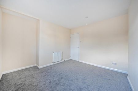 3 bedroom detached house to rent - Photo 3