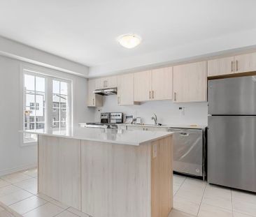 For Lease - 20 Silo Mews, Barrie, Ontario - Photo 6