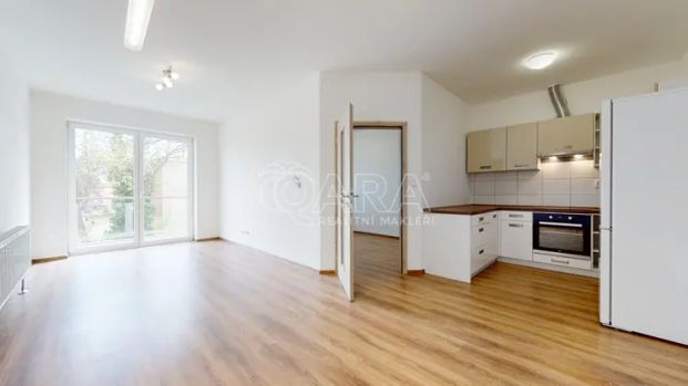 Dlouhodobý pronájem bytu 2+kk s balkonem, U Štěpánků, Hořovice - Photo 1