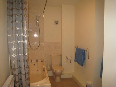 2 Bedroom Apartment To Let - Photo 5