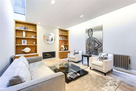 Well presented house with a very large decked terrace, moments from High Street Kensington - Photo 4