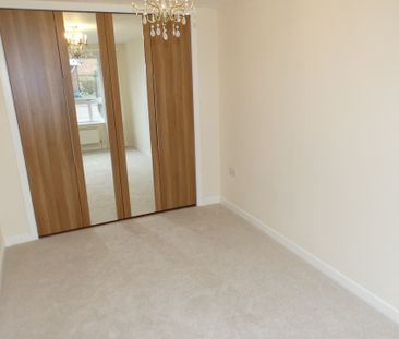 Linndale Gardens, Glasgow, G45 0QG - Photo 2