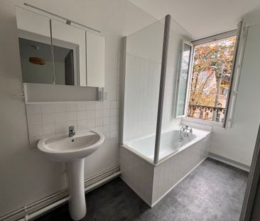 Location Appartement 2 pièces 37m² TOURS 37100 - Photo 3