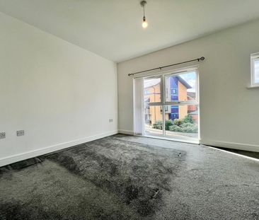 2 bedroom semi-detached house to rent - Photo 3