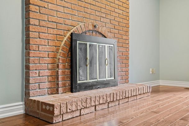 For Lease - 17 Gordon Rowe Crescent, Richmond Hill, Ontario - Photo 1