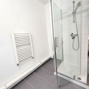 Location Appartement 2 pièces 43m² BOISSY ST LEGER 94470 - Photo 2