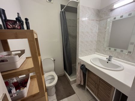Location Appartement 1 pièce 26m² RODEZ 12000 - Photo 4