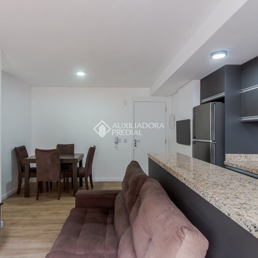 Apartamento com 2 quartos e 51m² para alugar em Fátima, Canoas. - Foto 1