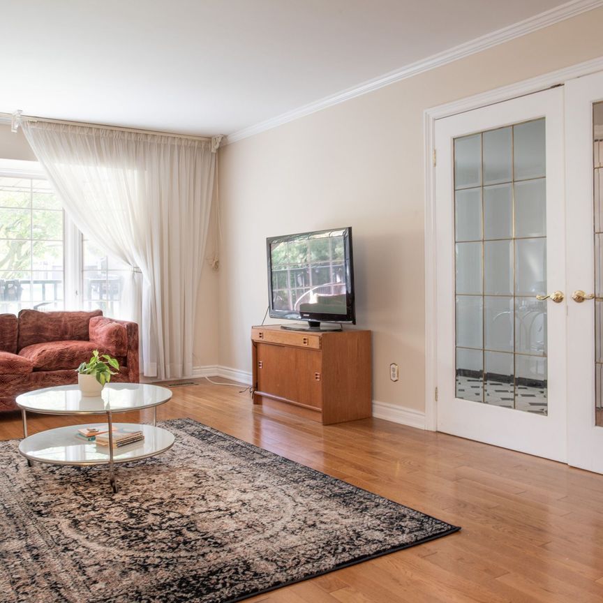 For Lease - 312 Cumberland Court Unit# Main, Oshawa, Ontario - Photo 1