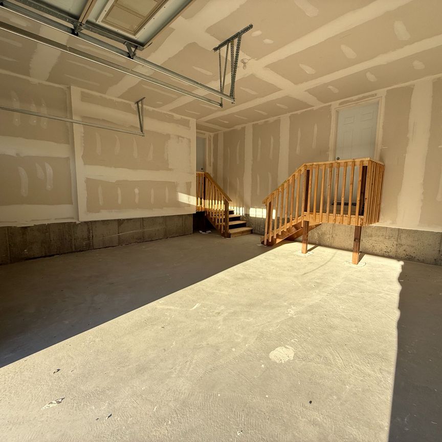 For Lease - 1 Larissa Park Drive, Quinte West, Ontario - Photo 1