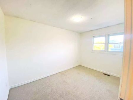 For Lease - 1540 Norwill Crescent, Oshawa, Ontario - Photo 5