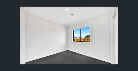 Brand New 4 Bedroom Family Home! - Photo 4