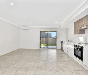 Low maintenance living in Katherine's Landing Estate - Photo 5